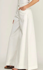Load image into Gallery viewer, White Wide Leg Jeans
