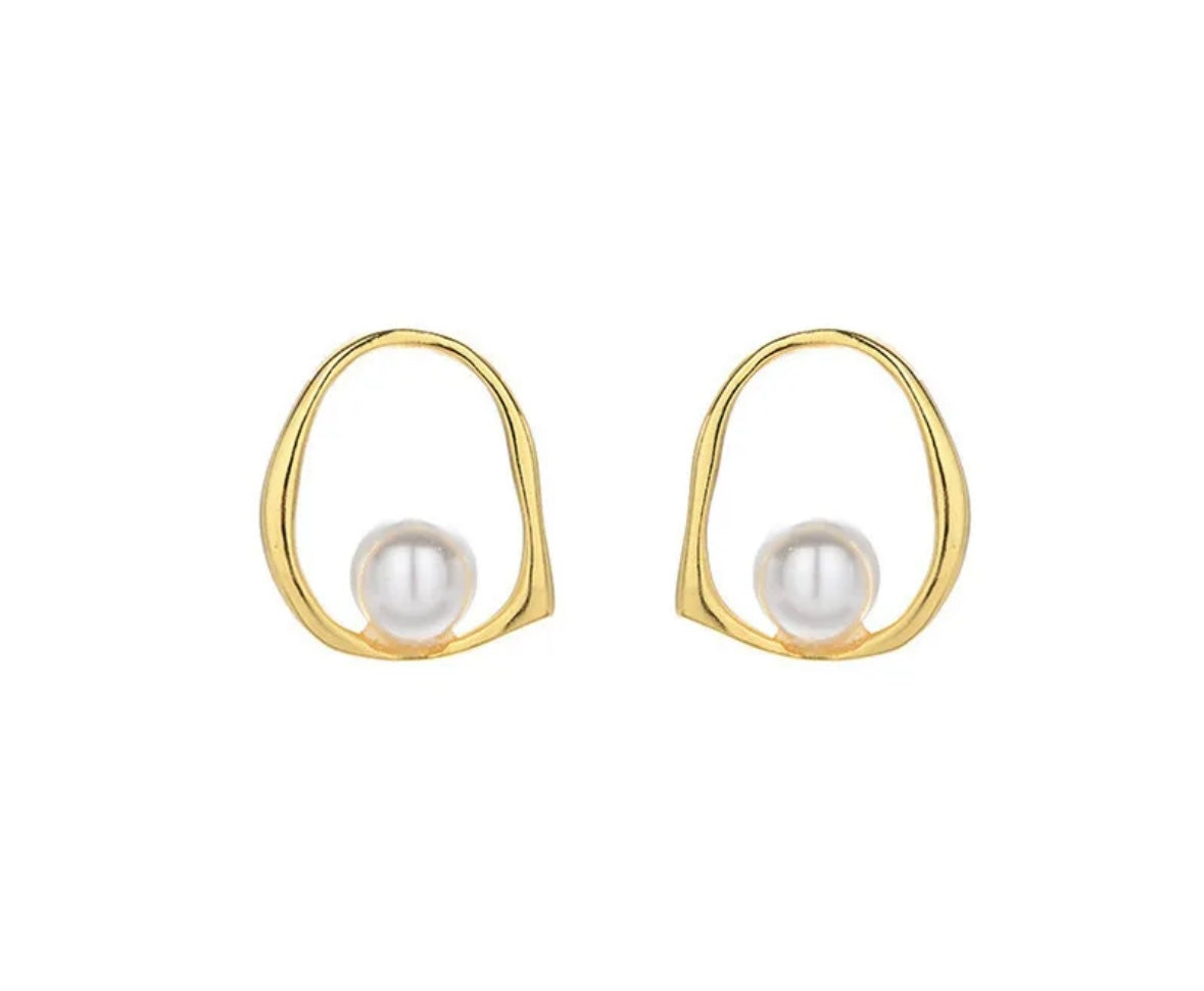 Melina Pearl Earrings