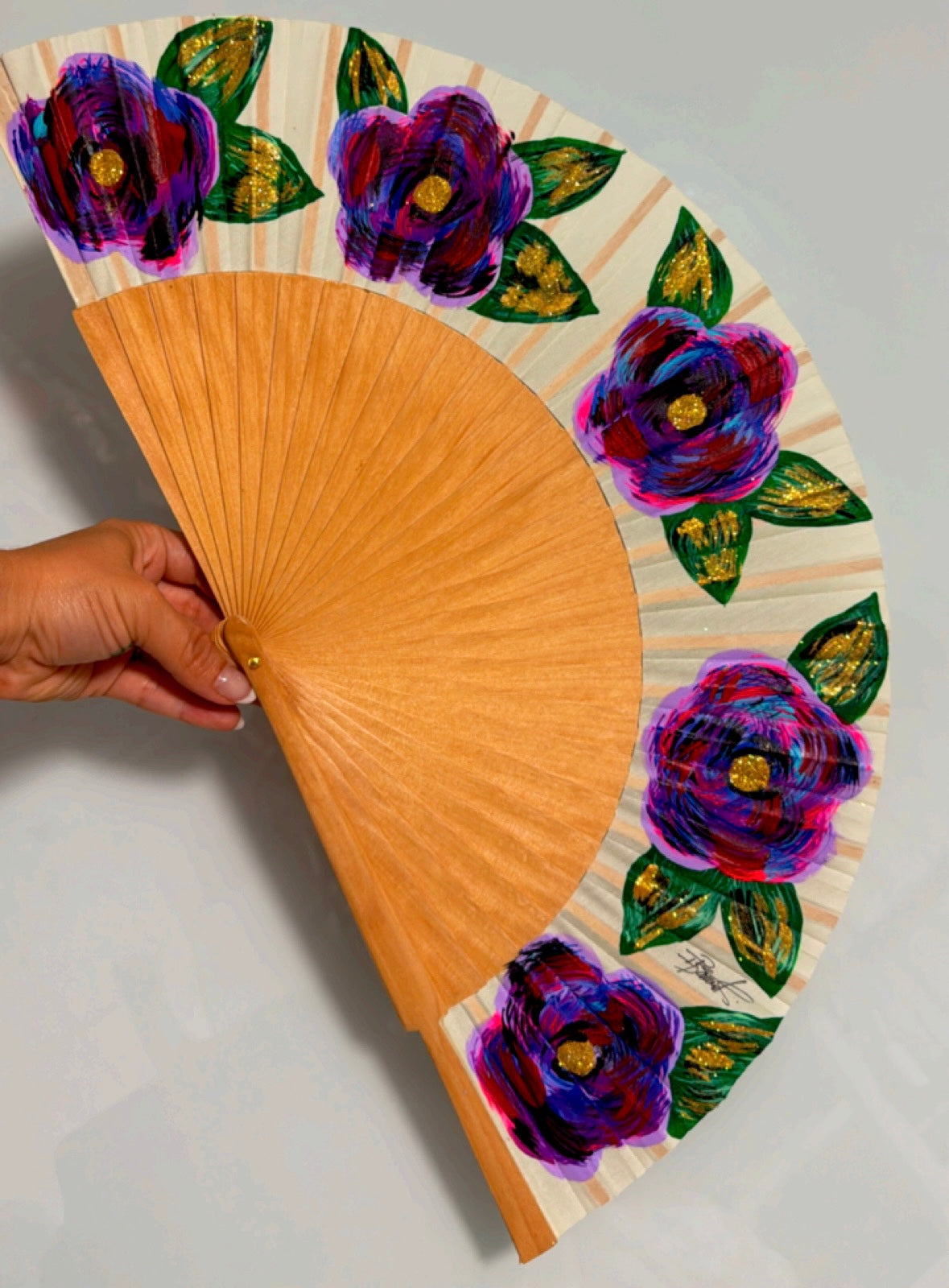 Natural Flowers KOLORETE Hand Painted Medium Hand Fan