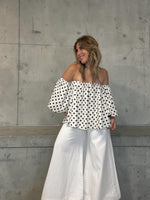Load image into Gallery viewer, White Wide Leg Jeans

