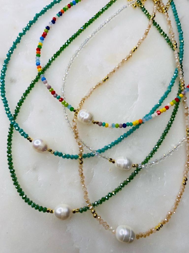 Fresh Pearl Color Stone Necklace