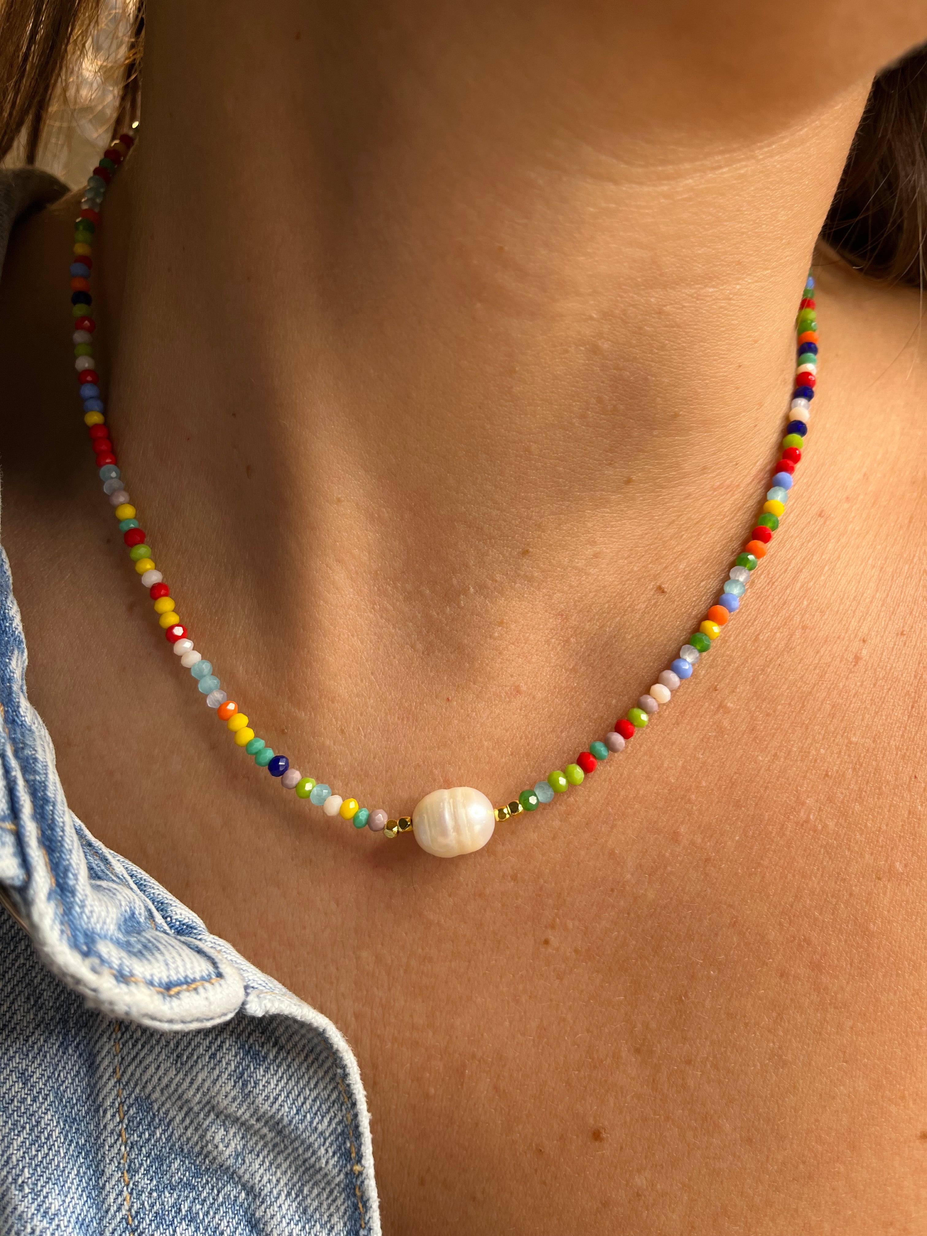 Fresh Pearl Color Stone Necklace