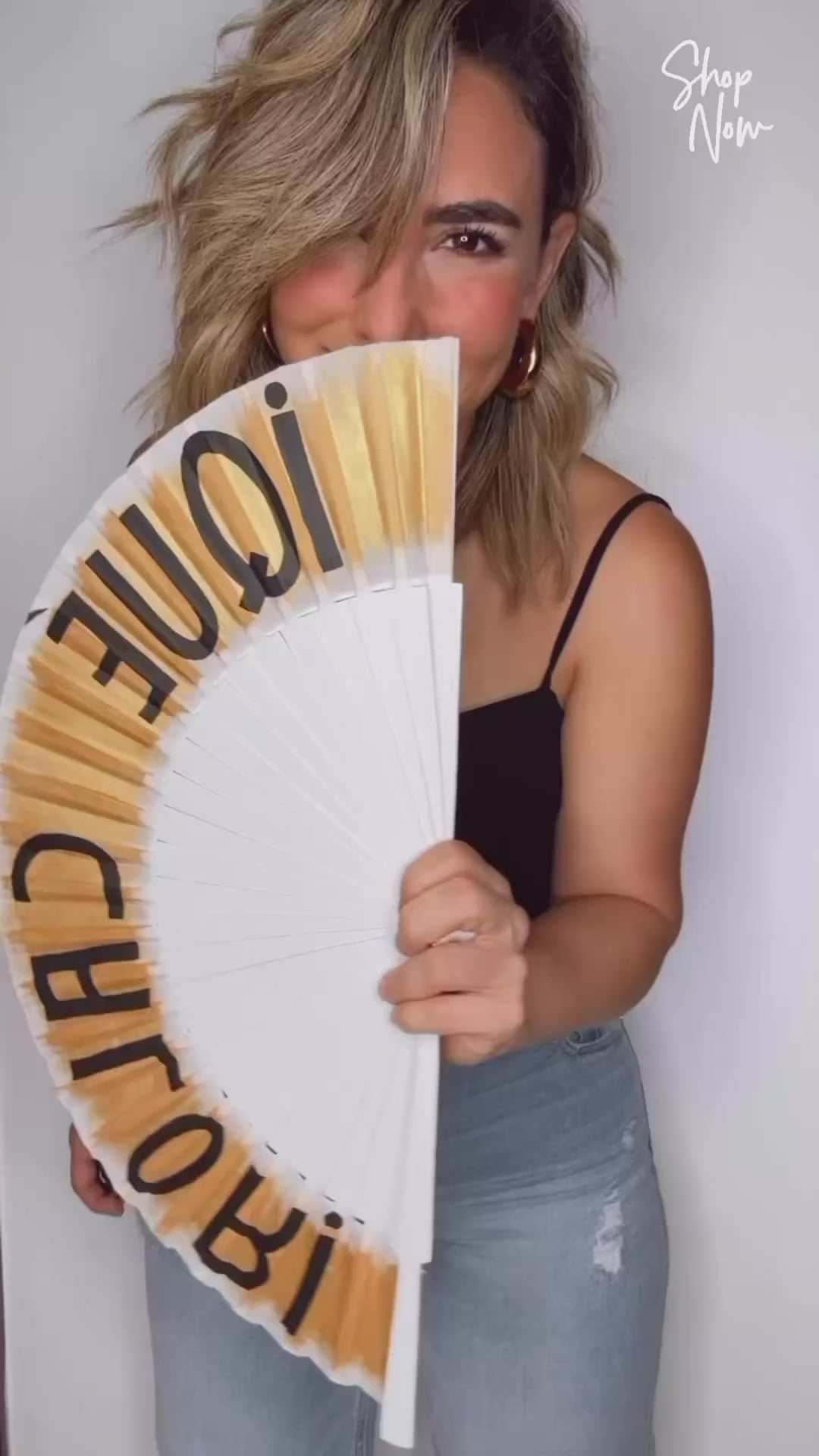 QUE CALOR Hand Painted Kolorete Medium Hand Fan